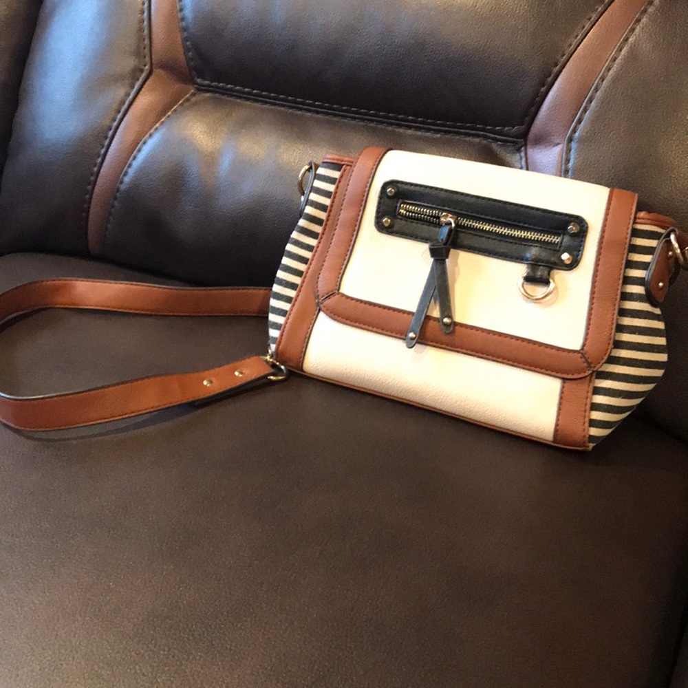 Caramel black stripe crossbody!